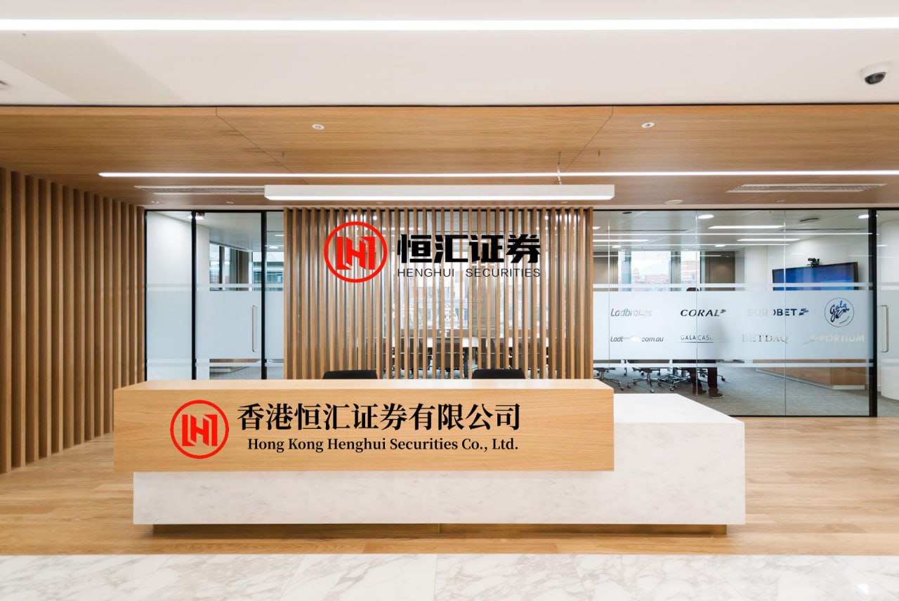 沪深股票配资平台 鸿蒙智行、比亚迪、蔚来......10月“成绩单”来了